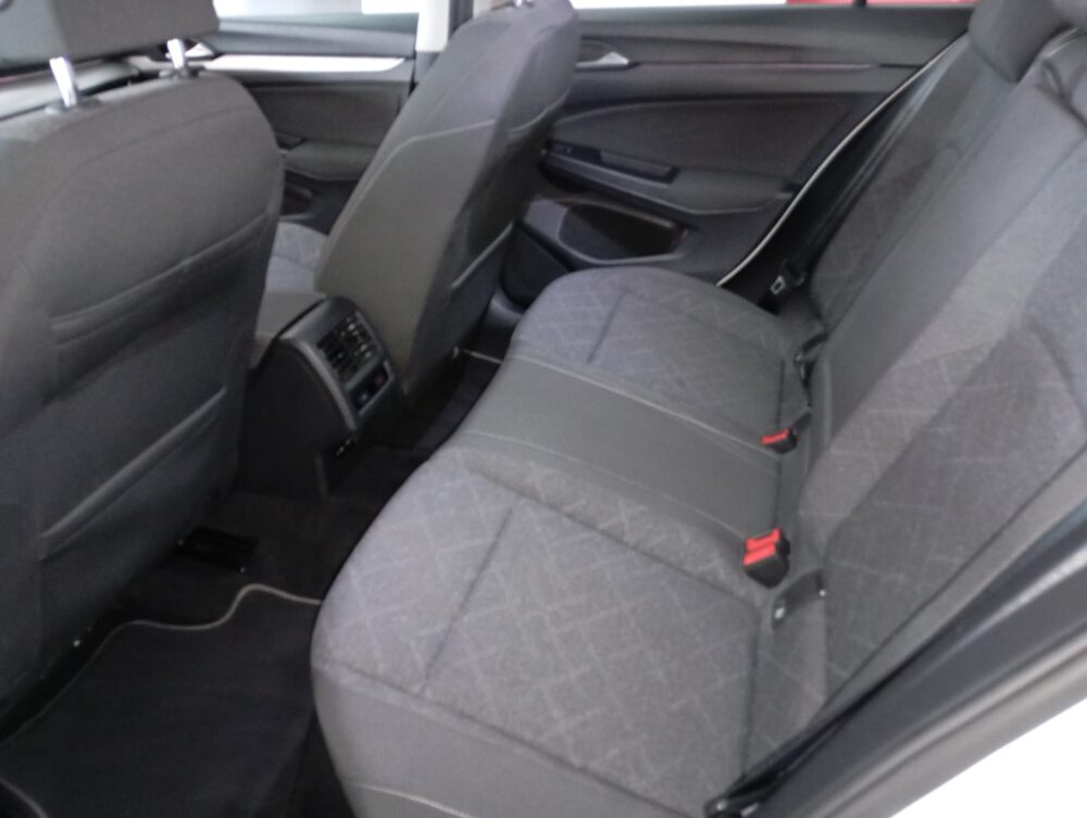 VOLKSWAGEN GOLF 8 2.0TDI 120CV