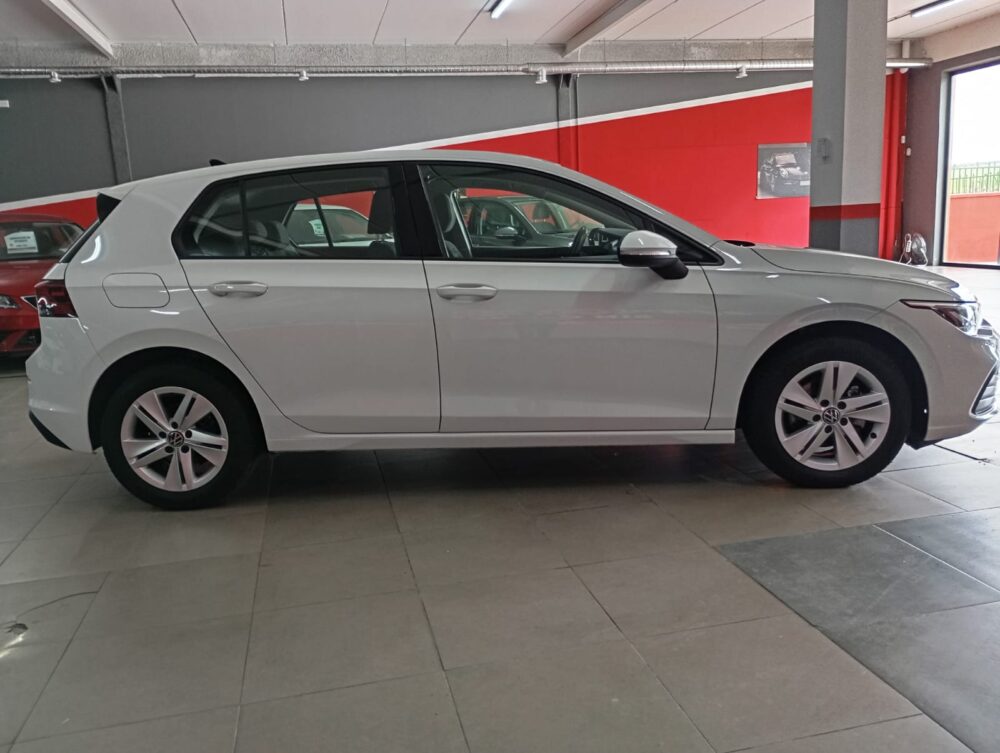 VOLKSWAGEN GOLF 8 2.0TDI 120CV