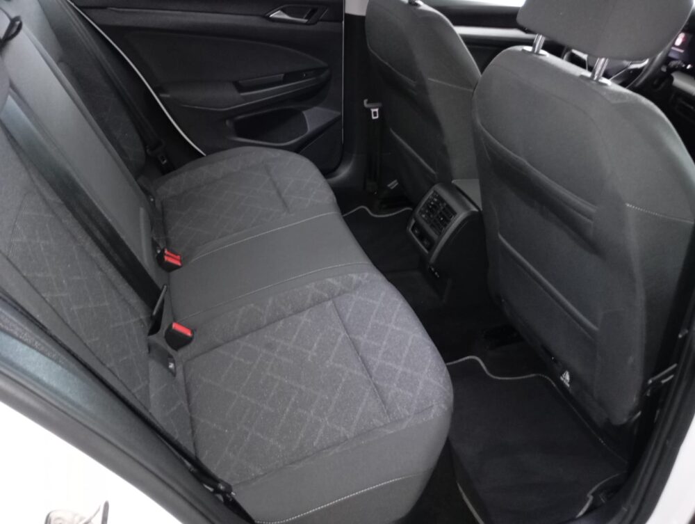 VOLKSWAGEN GOLF 8 2.0TDI 120CV