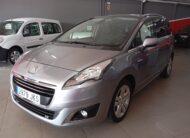 PEUGEOT 5008 1.6HDI 120CV