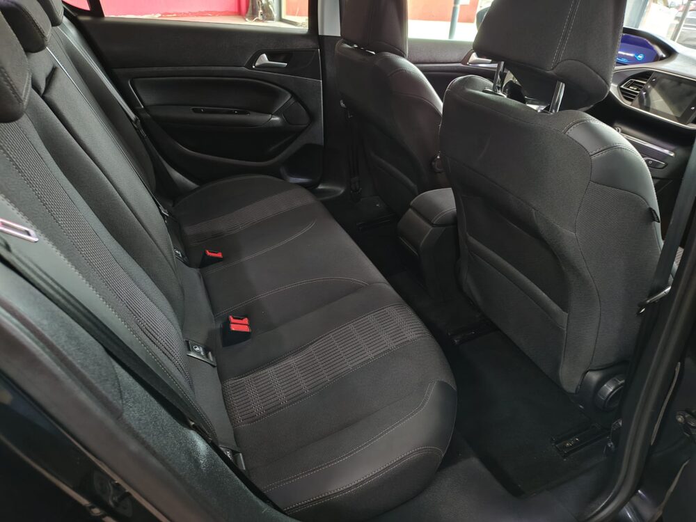 PEUGET 308 1.5HDI 130CV