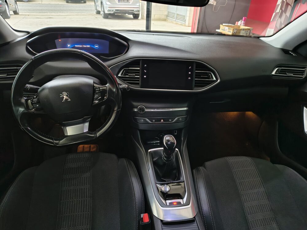 PEUGET 308 1.5HDI 130CV