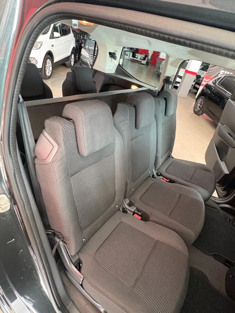 PEUGEOT 5008 1.6HDI 115CV